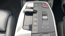 BMW 2 Series 220i MHT Luxury 5dr DCT Petrol Hatchback